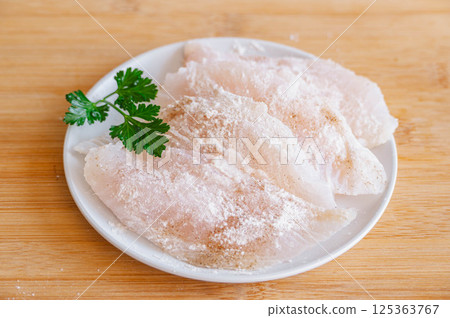 準備鯰魚 125363767