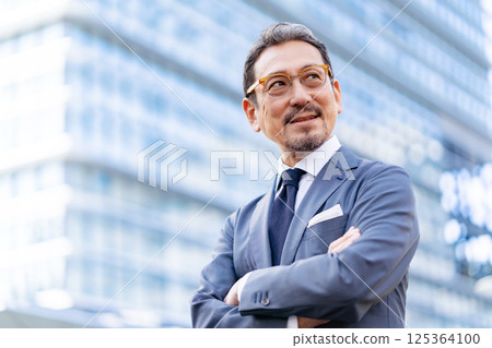 商人室外肖像 125364100