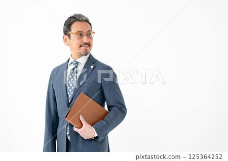 律師諮詢 125364252
