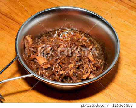 Camping meal: konnyaku noodles and tuna Camping meal: konnyaku noodles and tuna 125365893