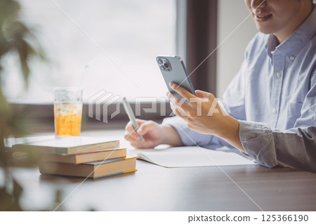 學生們學習 學生們學習 125366190