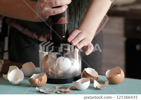 Preparing Eggshell Powder. Calcium supplement eggshell, natural compost Preparing Eggshell Powder. Calcium supplement eggshell, natural compost 125366435