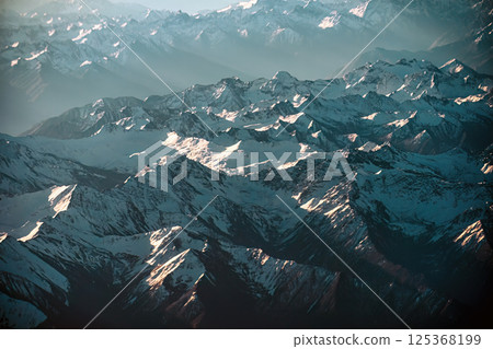 Snow capped Himalayan mountain peaks in Tibet Snow capped Himalayan mountain peaks in Tibet 125368199