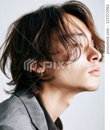 Handsome men and hairstyles "AI generated images" 125372062