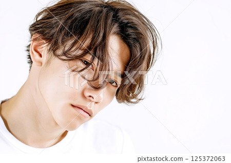 Handsome men and hairstyles "AI generated images" 125372063