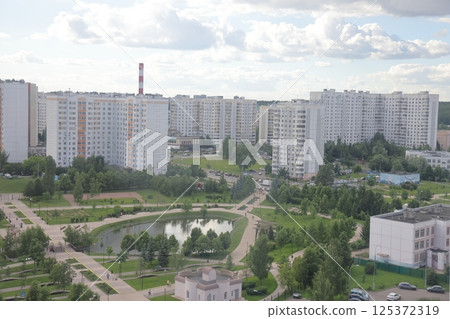 View of the Yuzhnoye Butovo landscape park and the surface metro in the Yuzhnoye Butovo district 125372319