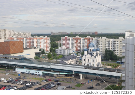 View of the Yuzhnoye Butovo landscape park and the surface metro in the Yuzhnoye Butovo district View of the Yuzhnoye Butovo landscape park and the surface metro in the Yuzhnoye Butovo district 125372320