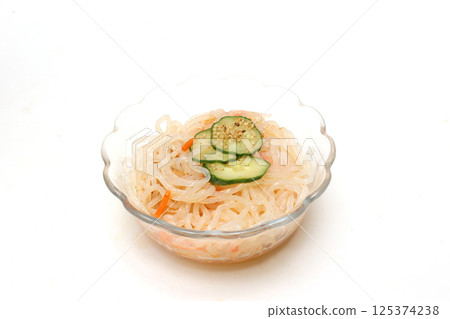 Chinese salad in a glass bowl Chinese salad in a glass bowl 125374238
