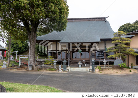 萬松山法輪院,傳統的禪宗佛教寺廟 萬松山法輪院,傳統的禪宗佛教寺廟 125375048