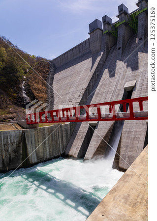 Yamba Dam is releasing water, Gunma Prefecture Yamba Dam is releasing water, Gunma Prefecture 125375169
