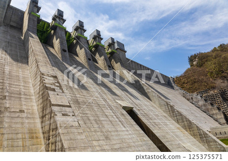 Looking up at the Yamba dam, Gunma prefecture Looking up at the Yamba dam, Gunma prefecture 125375571