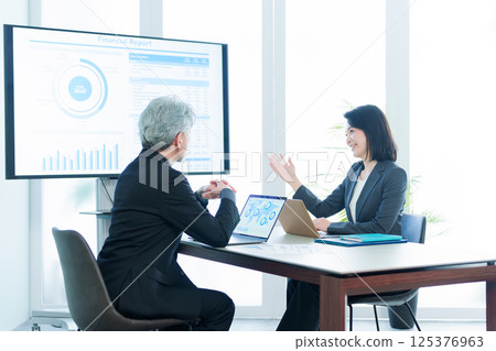 Business people meeting president executive 125376963