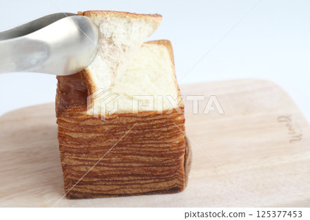 Tissue bread (Korea) 125377453