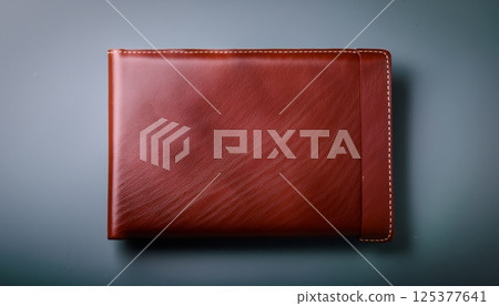 A leather folder that stands out in ice grey 125377641