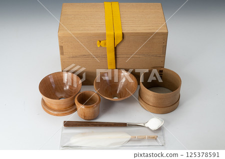 茶道用具工藝品利休式桐木茶掃盒套裝木製茶容器疊茶漏斗水屋茶勺小羽毛套裝2件 茶道用具工藝品利休式桐木茶掃盒套裝木製茶容器疊茶漏斗水屋茶勺小羽毛套裝2件 125378591