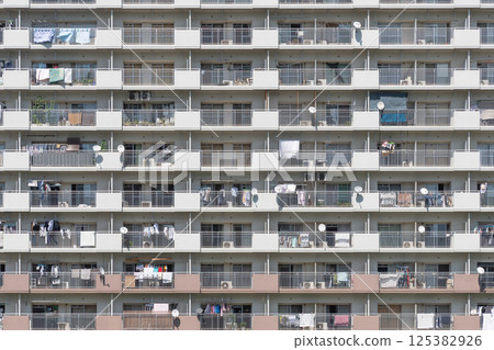 veranda of condominium veranda of condominium 125382926