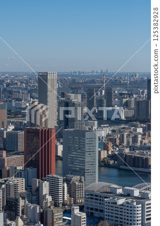 Scenery in the center of the city seen from a skyscraper Scenery in the center of the city seen from a skyscraper 125382928