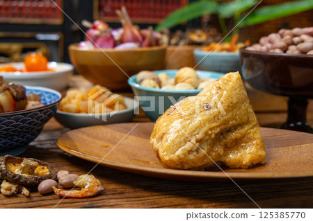 Zongzi, Zong leaves, glutinous rice, fillings, Chinese culture, Taiwan, China Zongzi, Zong leaves, glutinous rice, fillings, Chinese culture, Taiwan, China 125385770