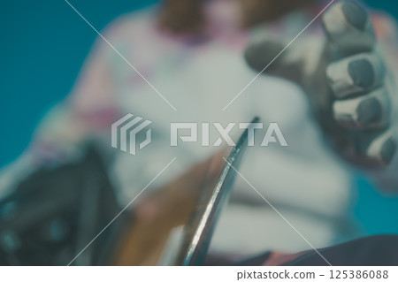 滑雪板 滑雪者 女生 125386088