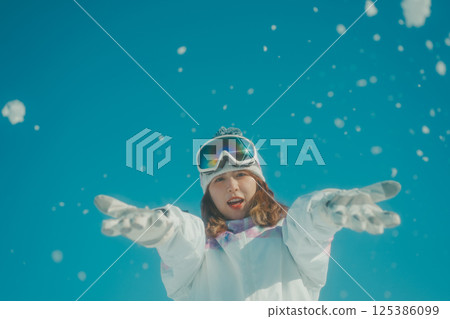 女生 女孩 女性 125386099