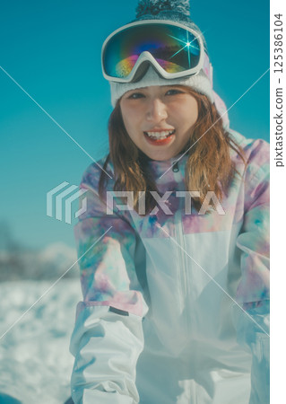 females, female, lady 125386104