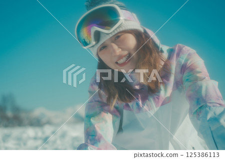 女生 女孩 女性 125386113