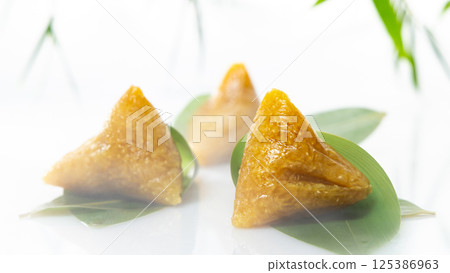 鹼粽,中國, 端午節,  竹葉, 糯米 125386963