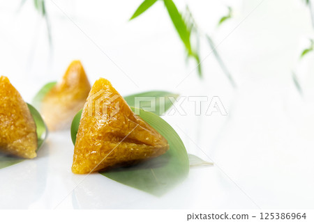 鹼粽,中國, 端午節,  竹葉, 糯米 125386964