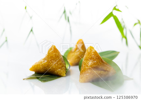 鹼粽,中國, 端午節, 竹葉, 糯米 鹼粽,中國, 端午節, 竹葉, 糯米 125386970