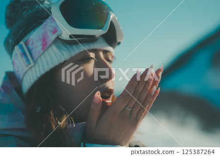 snowboard, snowboarding, snowboarder 125387264