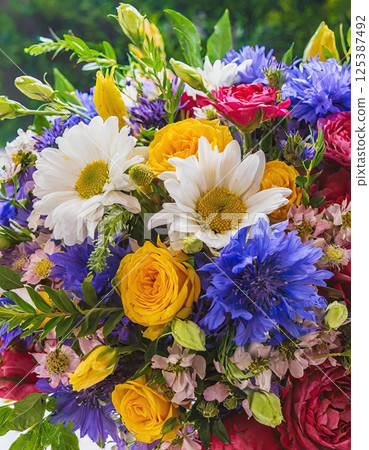 AI影像:彩色花束 AI影像:彩色花束 125387492