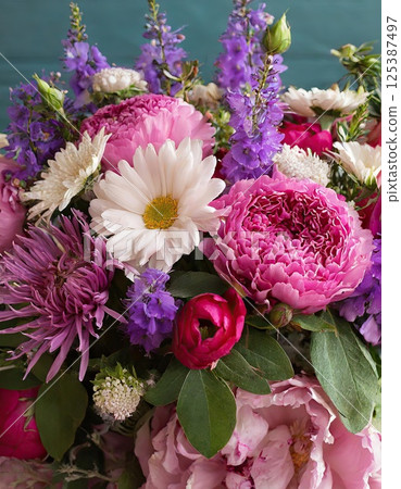 AI影像：彩色花束 125387497