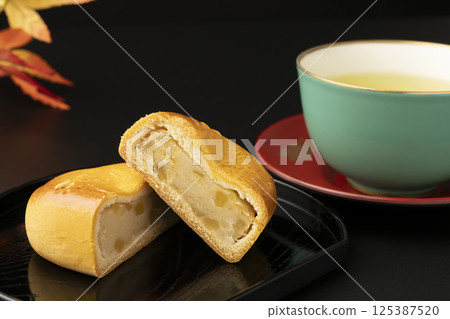 栗子包子和茶,秋葉 栗子包子和茶,秋葉 125387520