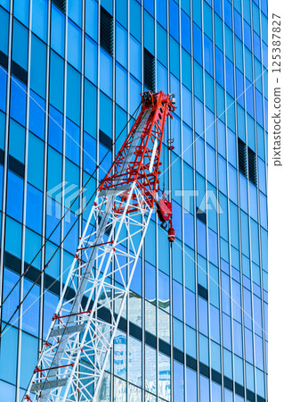 正在建設中的高層建築 125387827