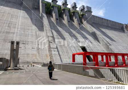 Looking up at the Yamba dam, Gunma prefecture Looking up at the Yamba dam, Gunma prefecture 125393681