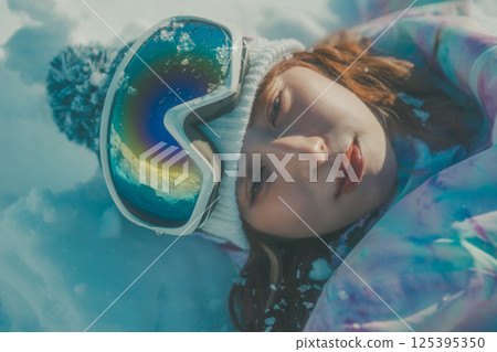 女生 女孩 女性 125395350