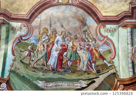 Frescoes with scenes of the Passion of Jesus 125398828