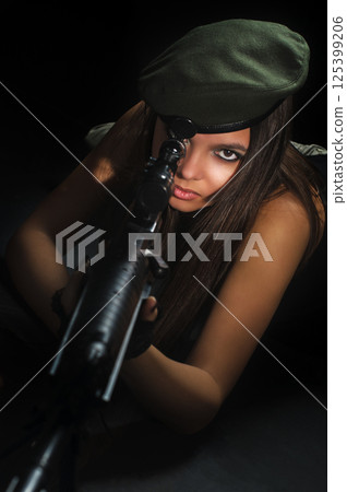 army girl in beret 125399206