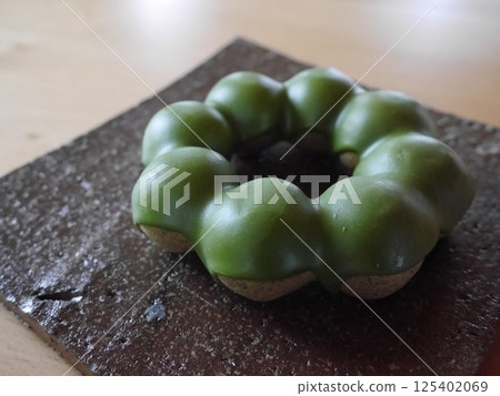 抹茶巧克力甜甜圈 抹茶巧克力甜甜圈 125402069
