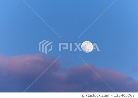 Scenery of the moon and clouds as the curtain falls 125403762