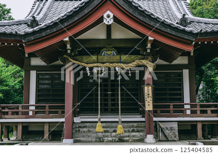 The shrine scenery of Hayama, enveloped in tranquility and solemnity 125404585