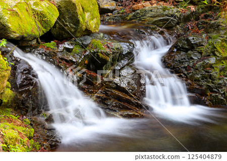 Fudo Falls (Mitsue Village, Uda District, Nara Prefecture) Fudo Falls (Mitsue Village, Uda District, Nara Prefecture) 125404879