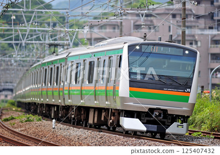 Tokaido Line Manazuru JR East E233 series 3000 series E53 train (Kozu) 125407432