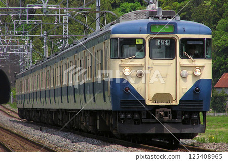 The Narita Line 113 series 0 series (6-car train) nearing retirement The Narita Line 113 series 0 series (6-car train) nearing retirement 125408965