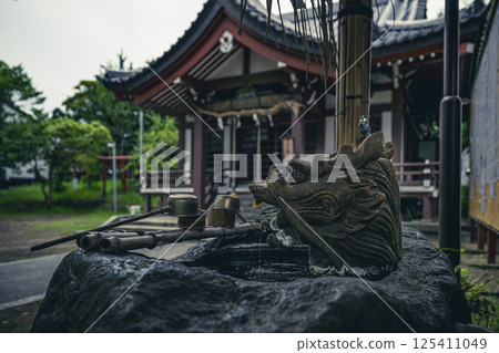 守山神社長水屋令人印象深刻的龍雕塑 125411049
