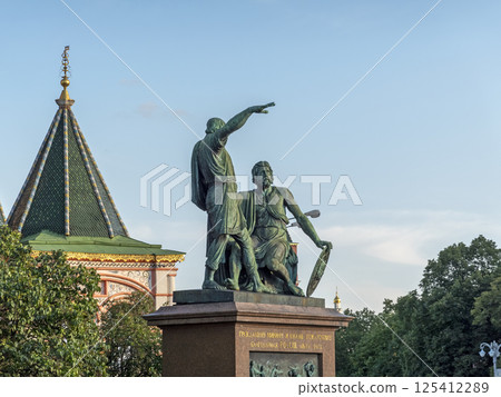 MOSCOW - JUNE 15, 2024: Dmitry Pozharsky and Kuzma Minin monument Russia.Moscow MOSCOW - JUNE 15, 2024: Dmitry Pozharsky and Kuzma Minin monument Russia.Moscow 125412289