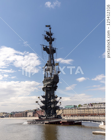 MOSCOW, RUSSIA MAY 29, 2019: The Monument to Peter the Great MOSCOW, RUSSIA MAY 29, 2019: The Monument to Peter the Great 125412316