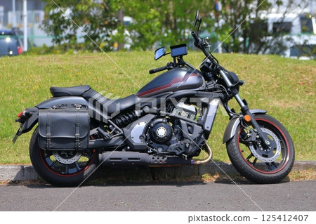 Cruiser type motorcycle 125412407