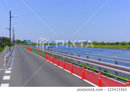 Scenery along the Nakagawa River in Adachi Ward, Tokyo April 2025 125413363