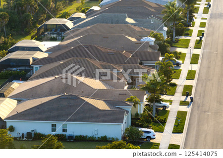 Aerial view of expensive residential houses in small town in southwest Florida. American dream homes as example of real estate development in US suburbs 125414075